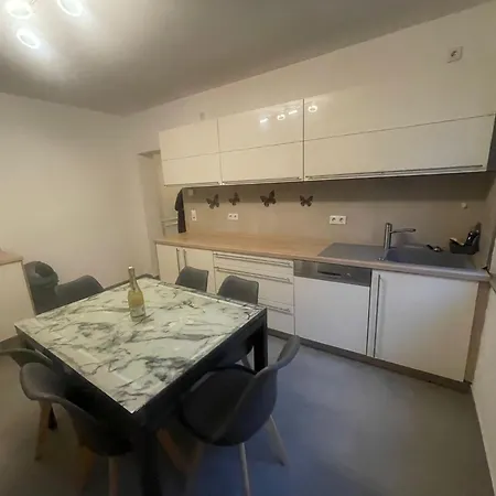 Apartment Big In *